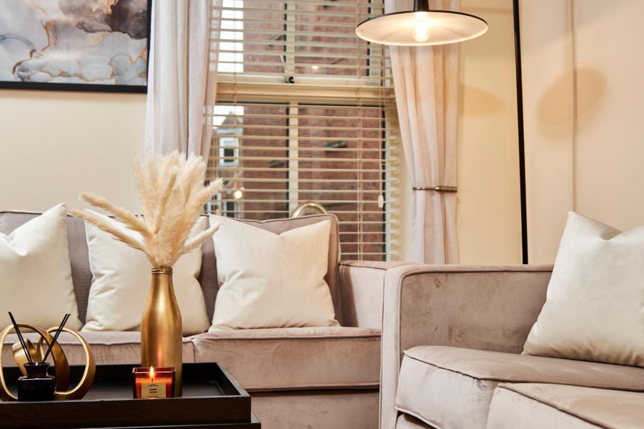 Vikings Apartment With Private Parking & Terrace York Exteriör bild